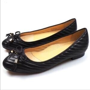 Womens 5.5 Ukies Black Leather Nano Gel Technology Flats tassel & gold detail​​